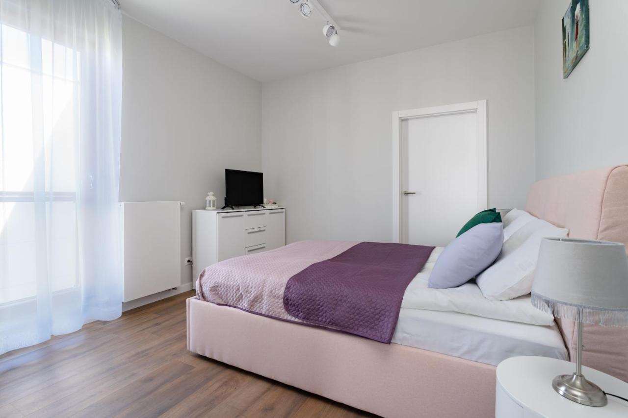 Ina Rent - Przy Plazy- Nadmorski Dwor Lejlighed Gdańsk
